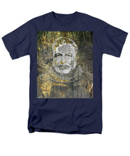 Ernest Hemingway - Men's T-Shirt  (Regular Fit)